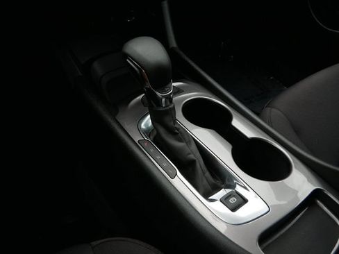 Used 2023 Chevrolet Malibu LS FWD image 25