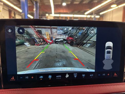 Used 2024 Lincoln Corsair Reserve image 21