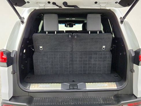 Used 2023 Lexus LX 600 4WD w/ Interior Upgrade Package image 22
