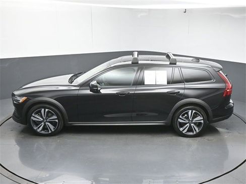 Used 2023 Volvo V60 B5 Cross Country Plus w/ Climate Package AWD/4WD image 45