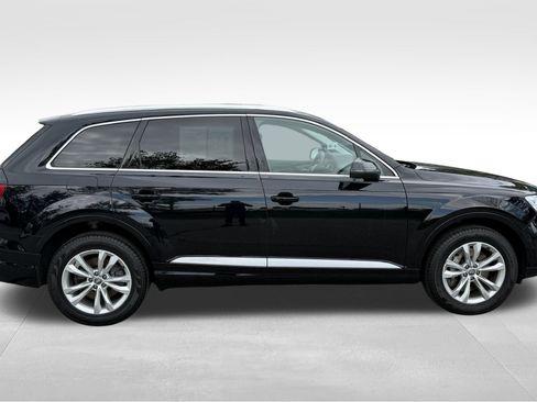 Used 2019 Audi Q7 2.0T Premium w/ Cold Weather Package AWD/4WD image 4