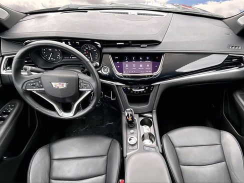 Certified 2023 Cadillac XT6 Sport w/ Technology Package image 7