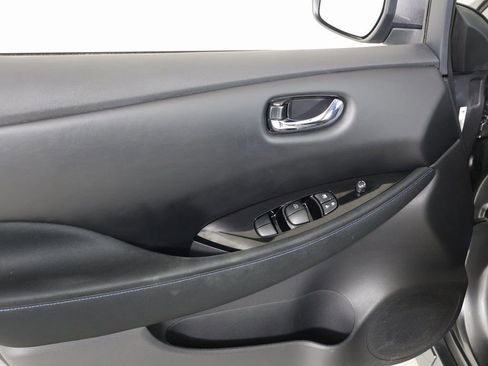 Used 2021 Nissan Leaf SV w/ SV Technology Package image 19