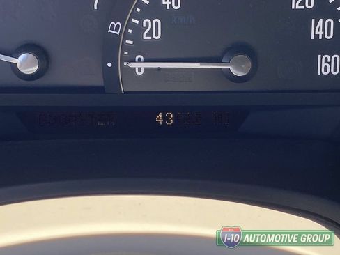 Used 2005 Cadillac XLR RWD image 30