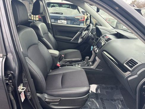 Used 2018 Subaru Forester 2.5i Premium w/ Popular Package #3B image 10