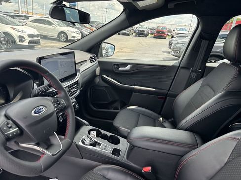 Certified 2023 Ford Escape ST-Line w/ Tech Pack #1 image 26