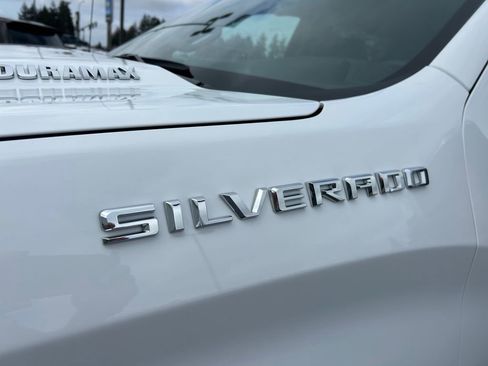 Used 2025 Chevrolet Silverado 1500 LTZ w/ LTZ Convenience Package II AWD/4WD image 35