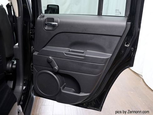 Used 2017 Jeep Patriot Sport FWD image 26