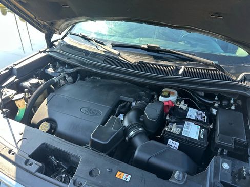 Used 2017 Ford Explorer Limited image 22