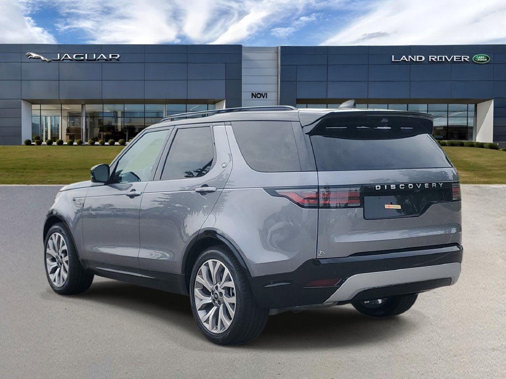 New 2026 Land Rover Discovery Limited Edition AWD/4WD image 4