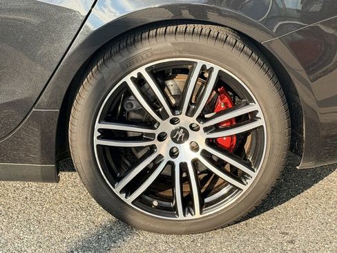 Used 2019 Maserati Ghibli S Q4 image 27