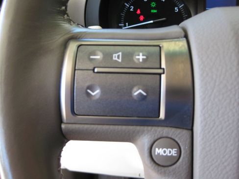 Used 2015 Lexus GX 460 w/ Premium Package AWD/4WD image 15