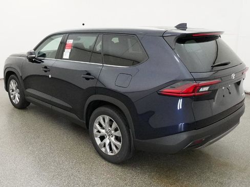 New 2026 Toyota Grand Highlander FWD image 49