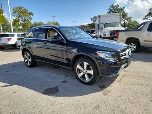 Used 2017 Mercedes-Benz GLC 300 image 3