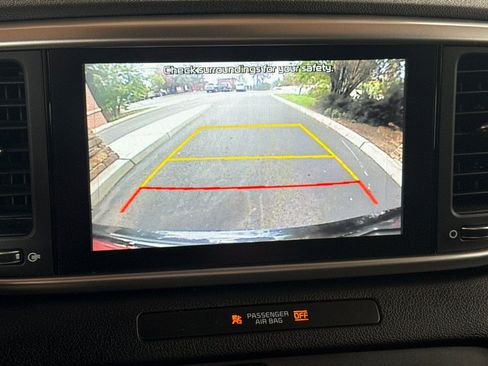 Used 2020 Kia Sportage LX FWD image 19