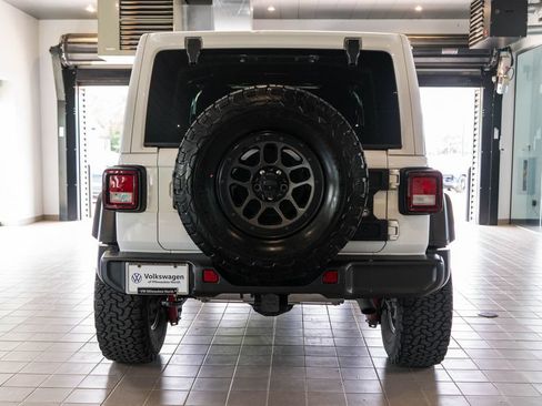 Used 2023 Jeep Wrangler Unlimited Sport AWD/4WD image 8