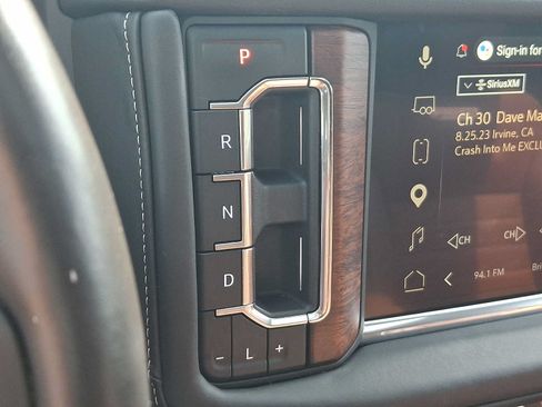 Used 2023 GMC Yukon Denali Ultimate AWD/4WD image 19