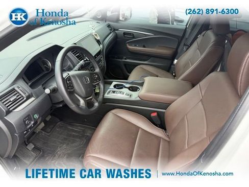 Used 2024 Honda Passport EX-L image 5