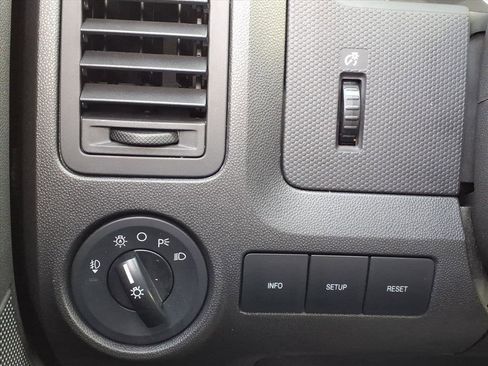 Used 2012 Ford Escape XLT image 30