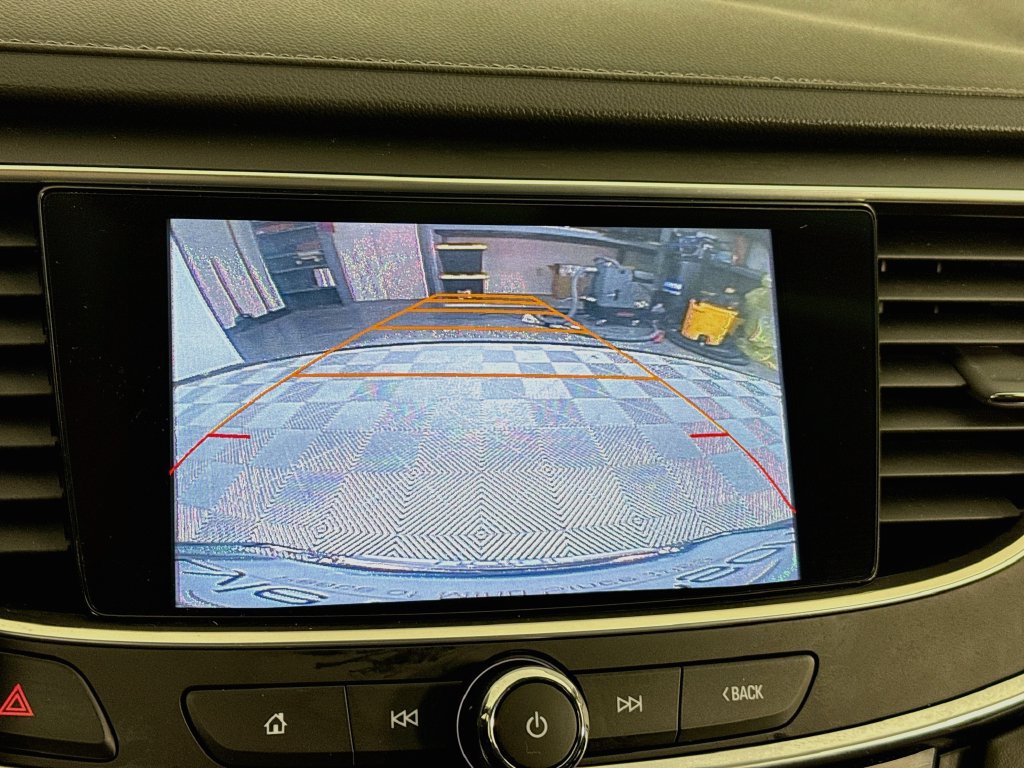 Used 2017 Buick LaCrosse Essence FWD image 15