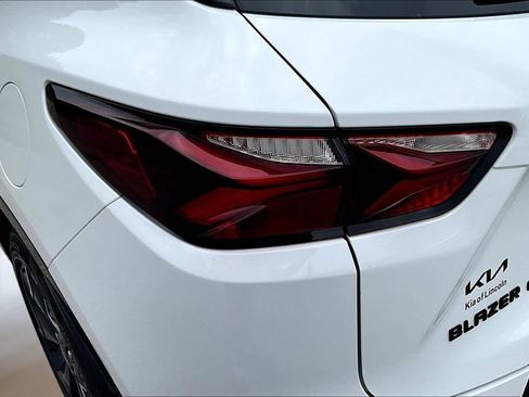 Used 2019 Chevrolet Blazer RS AWD/4WD image 22