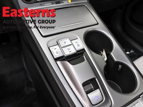 Used 2022 Hyundai Kona SEL w/ Convenience Package image 13