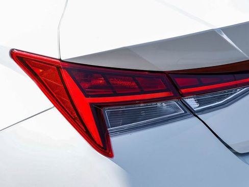 New 2026 Hyundai Elantra Limited FWD image 10