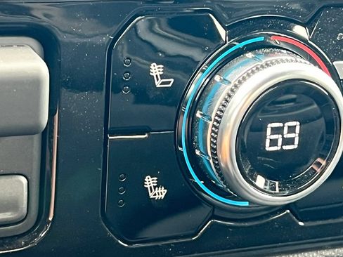 New 2026 GMC Sierra 1500 Elevation AWD/4WD image 33