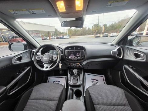Used 2024 Kia Soul LX w/ Option Group 015 image 14