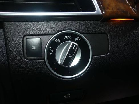 Used 2017 Mercedes-Benz GLS 550 4MATIC image 30