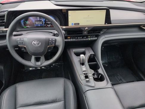 Certified 2023 Toyota Crown Limited image 27