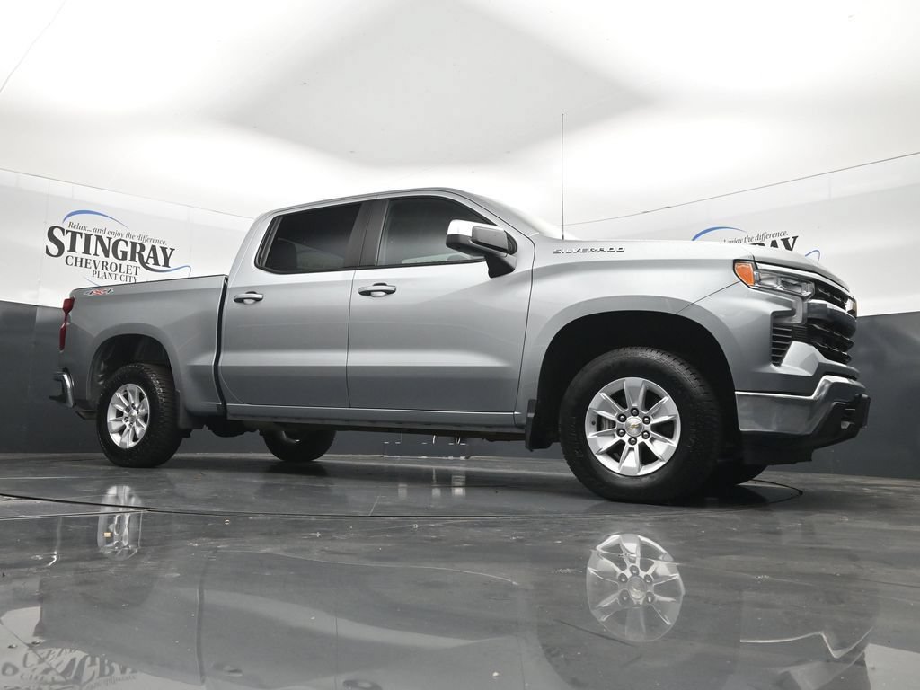 Used 2025 Chevrolet Silverado 1500 LT AWD/4WD image 26