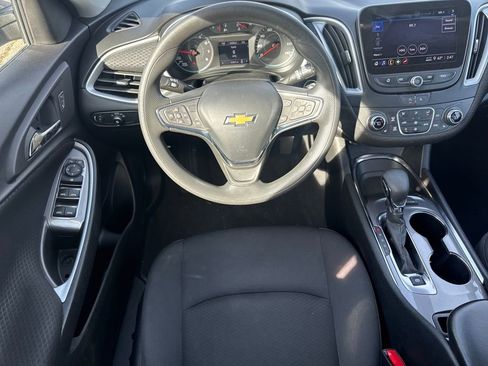Used 2023 Chevrolet Malibu LT image 18