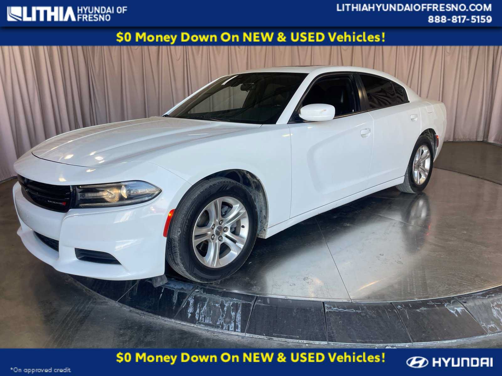 Used 2020 Dodge Charger SXT w/ Leather Interior Group RWD image 1