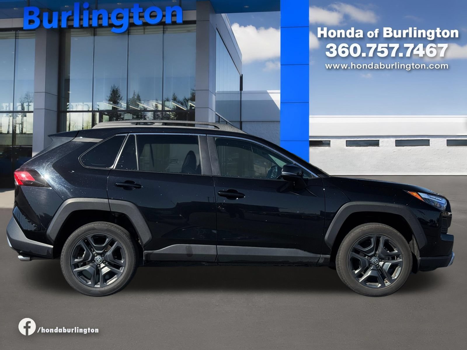 Used 2024 Toyota RAV4 Adventure AWD/4WD image 7