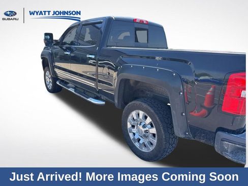Used 2019 GMC Sierra 2500 Denali w/ Duramax Plus Package image 5
