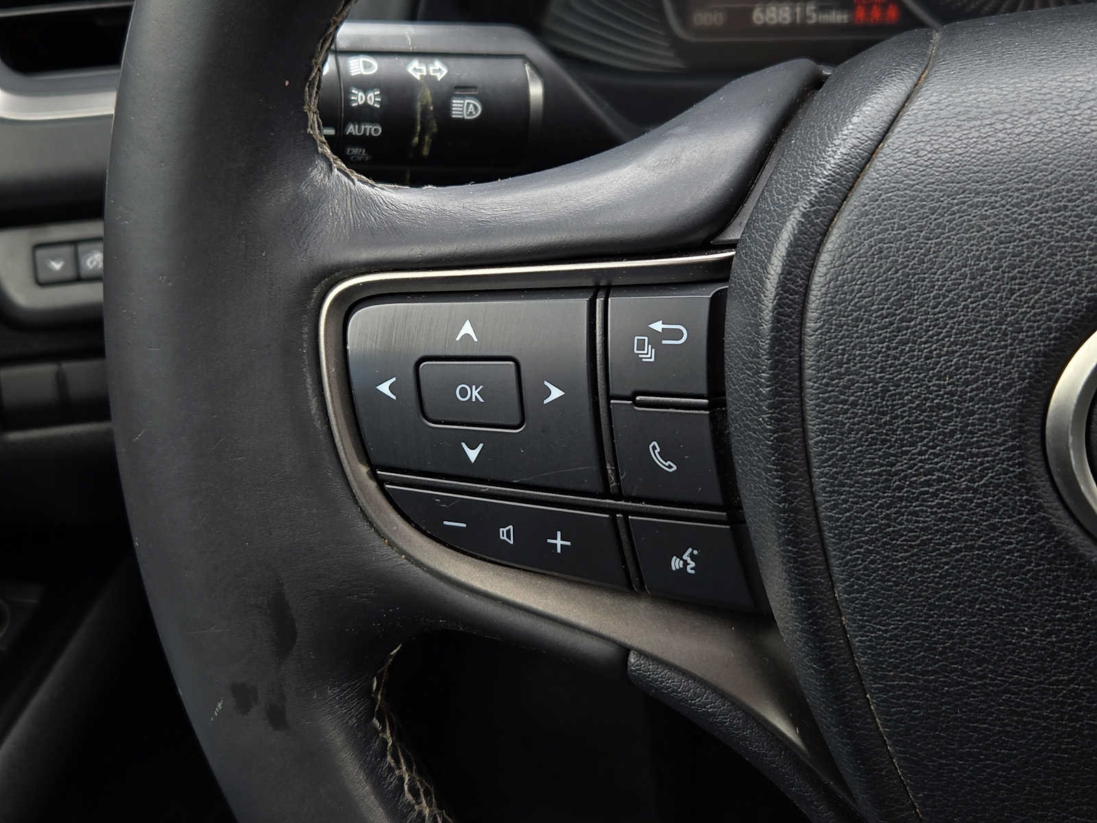 Used 2019 Lexus UX 200 FWD image 19