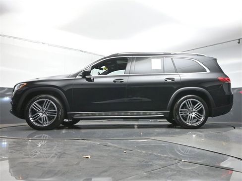 Used 2022 Mercedes-Benz GLS 450 4MATIC image 37