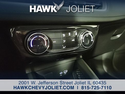 Used 2025 Chevrolet TrailBlazer LT AWD/4WD image 17