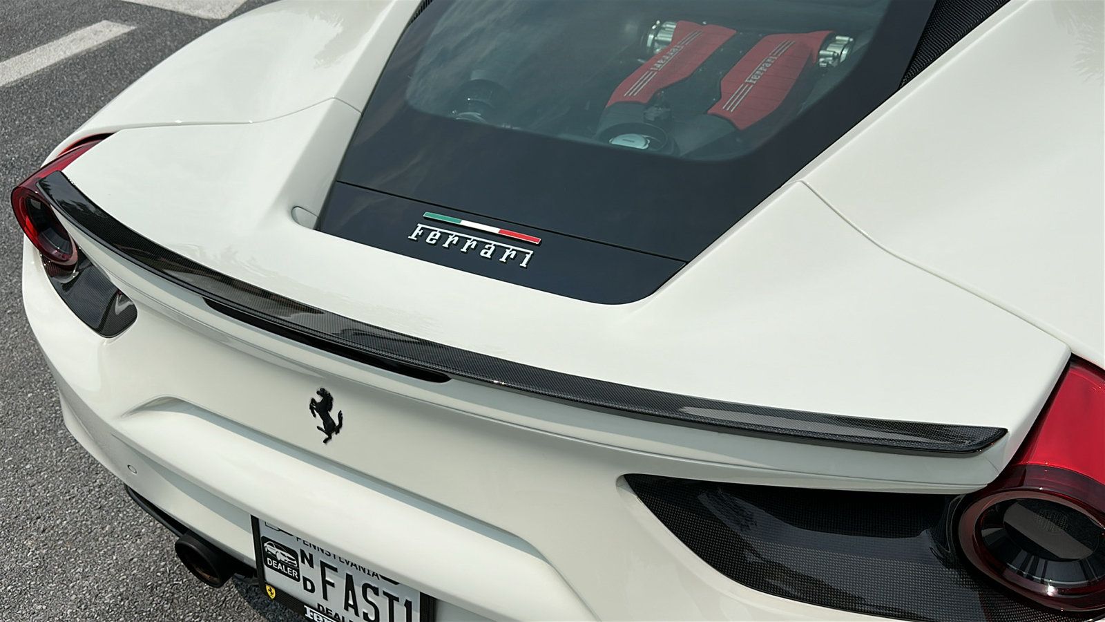 Used 2017 Ferrari 488 GTB RWD image 17