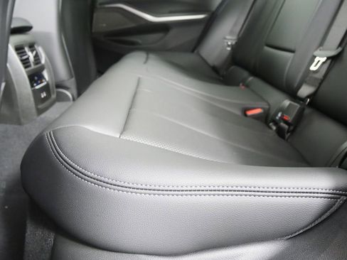 New 2026 BMW 330i Sedan w/ M Sport Package image 15