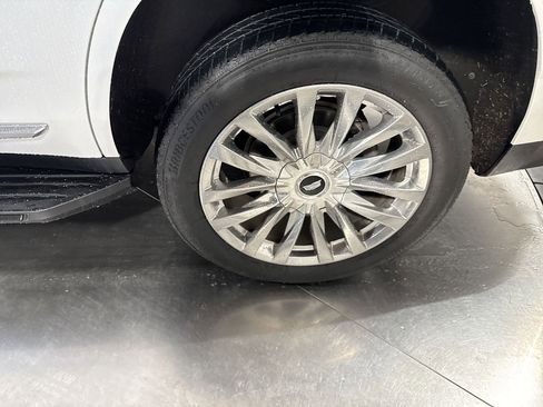 Used 2022 GMC Yukon Denali image 12