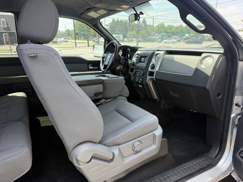 Used 2014 Ford F150 XLT w/ XLT Chrome Package AWD/4WD image 12