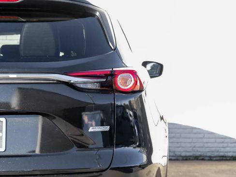 Used 2018 MAZDA CX-9 Touring w/ Touring Premium Package image 48