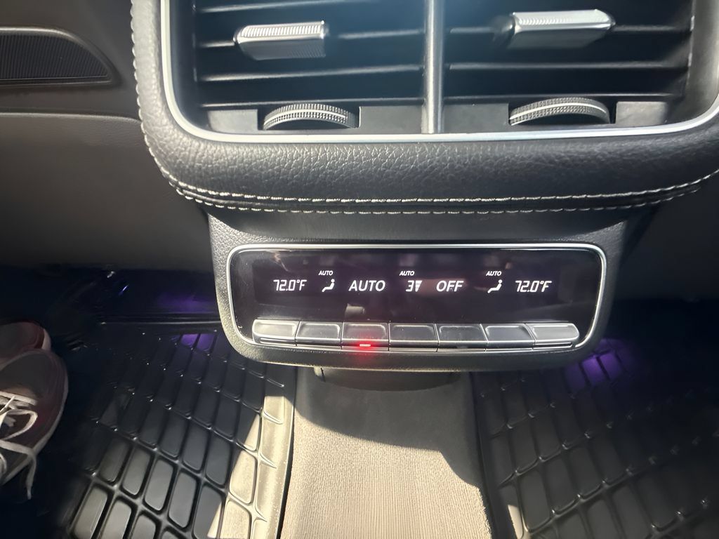 Used 2025 Mercedes-Benz GLS 450 4MATIC image 12