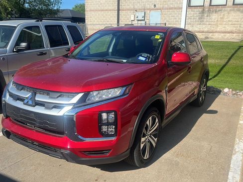 Used 2025 Mitsubishi Outlander Sport ES AWD/4WD image 12