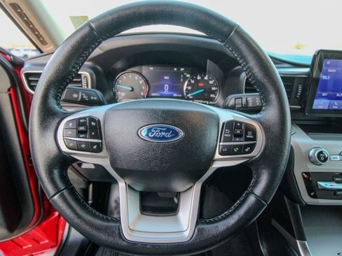 Used 2023 Ford Explorer XLT w/ Equipment Group 202A image 21