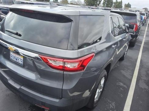 Used 2021 Chevrolet Traverse LS FWD image 5