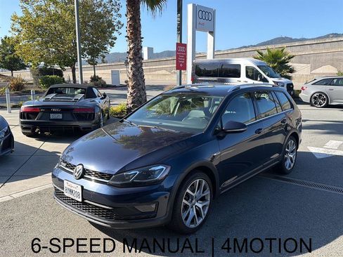 Used 2019 Volkswagen Golf Alltrack SE AWD/4WD image 1