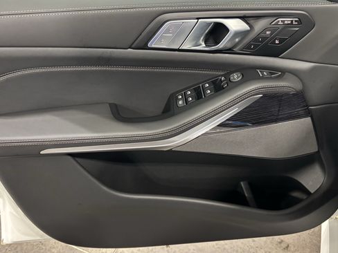New 2027 BMW X7 xDrive40i w/ M Sport Package AWD/4WD image 11